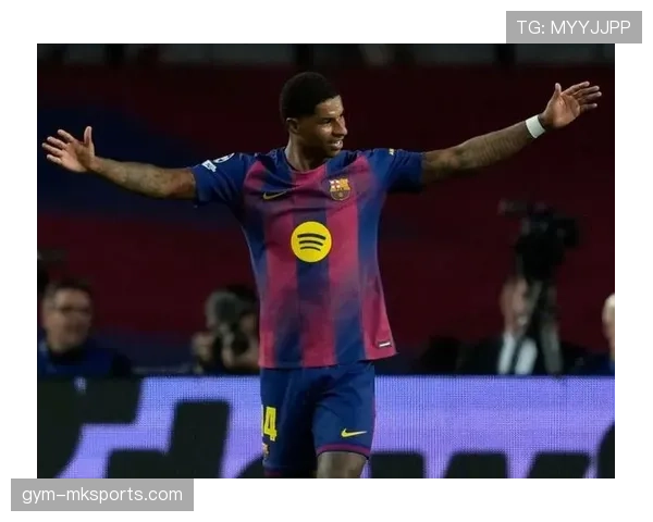 拉菲尼亚与拉什福德状态火热,竞逐赛季最佳球员引关注 拉菲尼亚与拉什福德状态火热,竞逐赛季最佳球员引关注