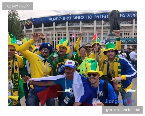 德国球迷热情高涨，世界杯场馆外狂欢盛宴引期待